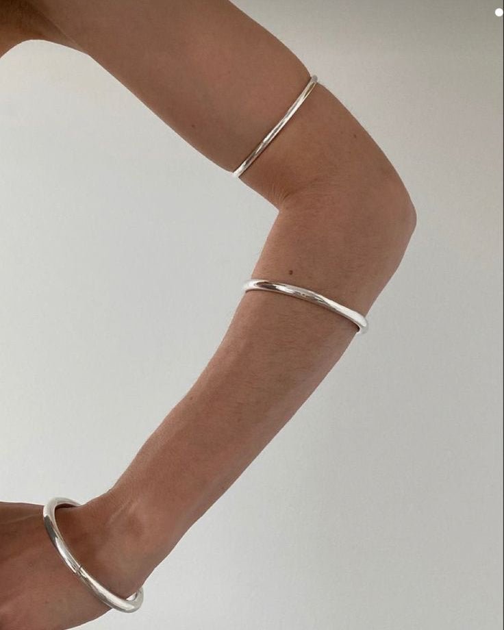 THE BANGLE - Yallambe