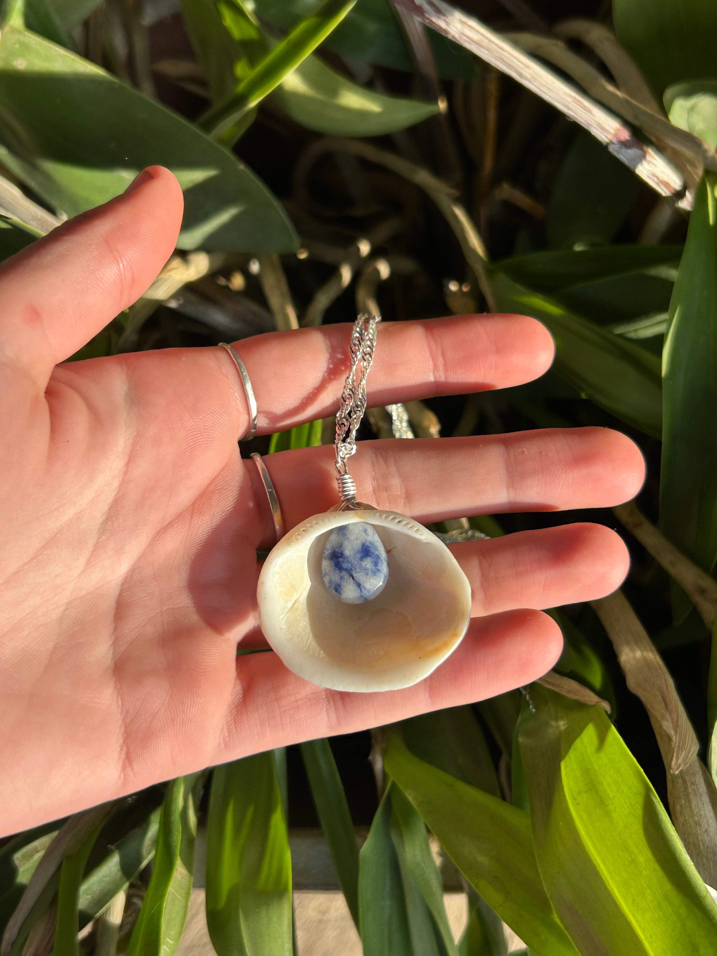 Shell crystal