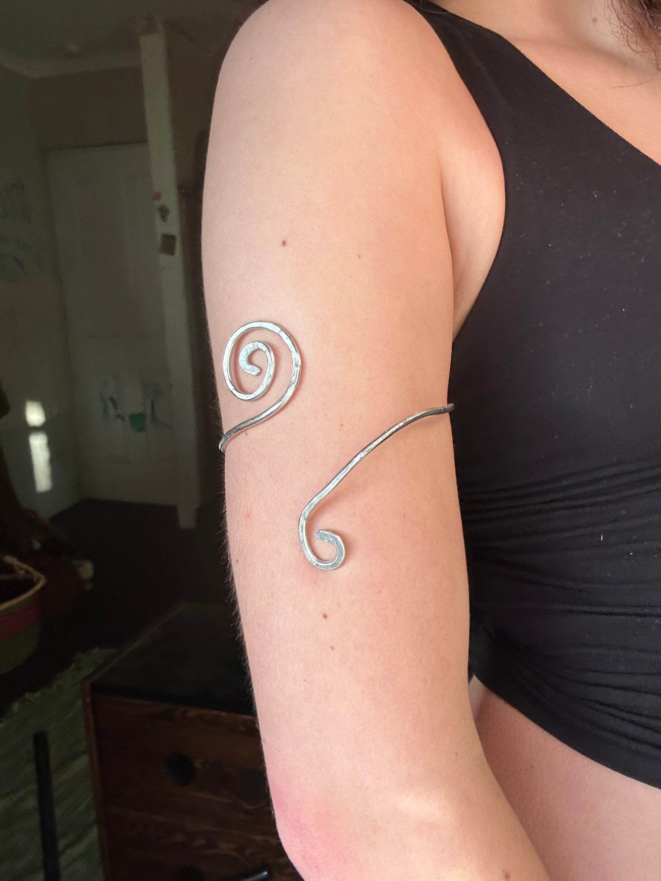 Flow Arm Cuff