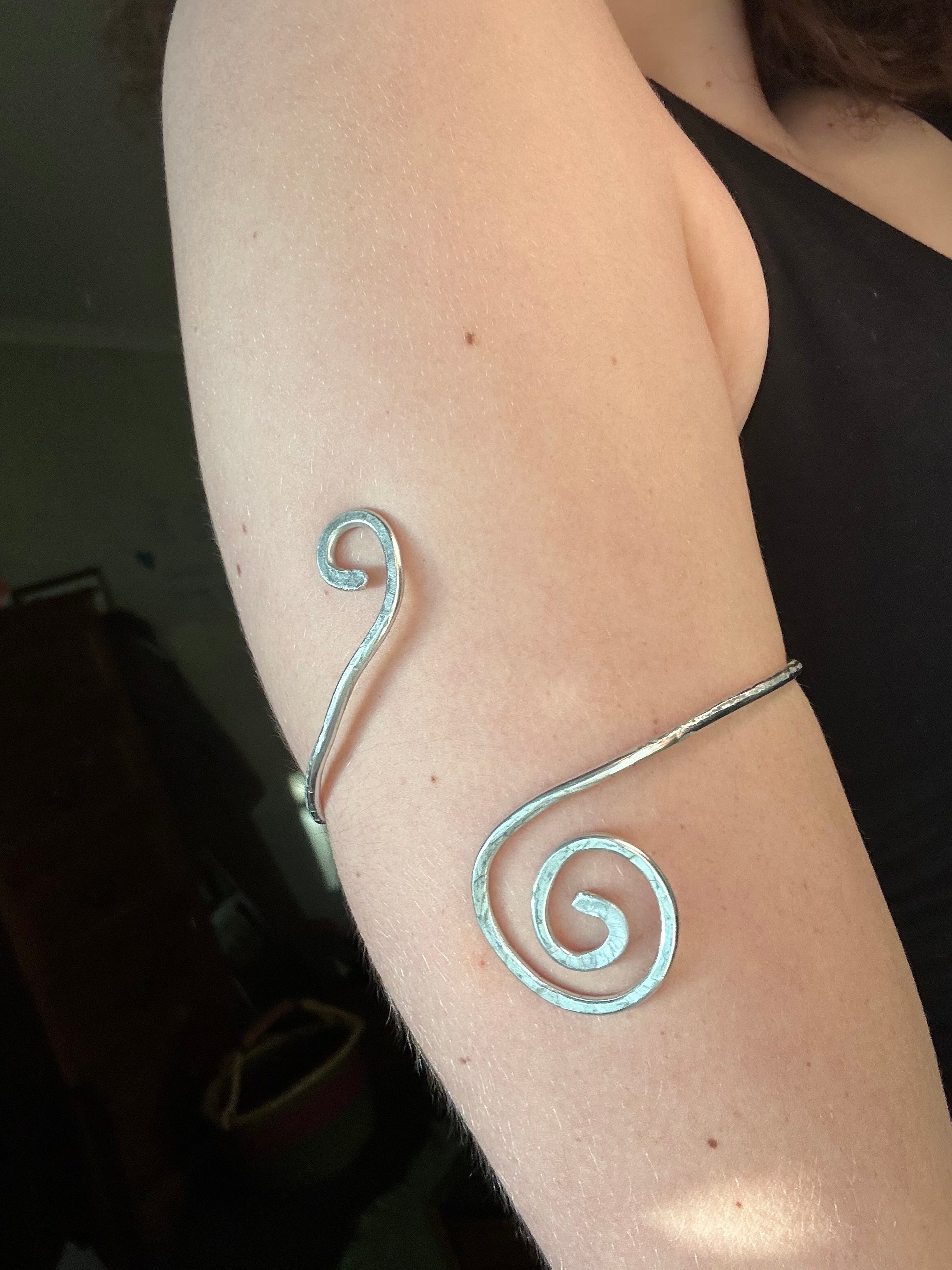 Flow Arm Cuff
