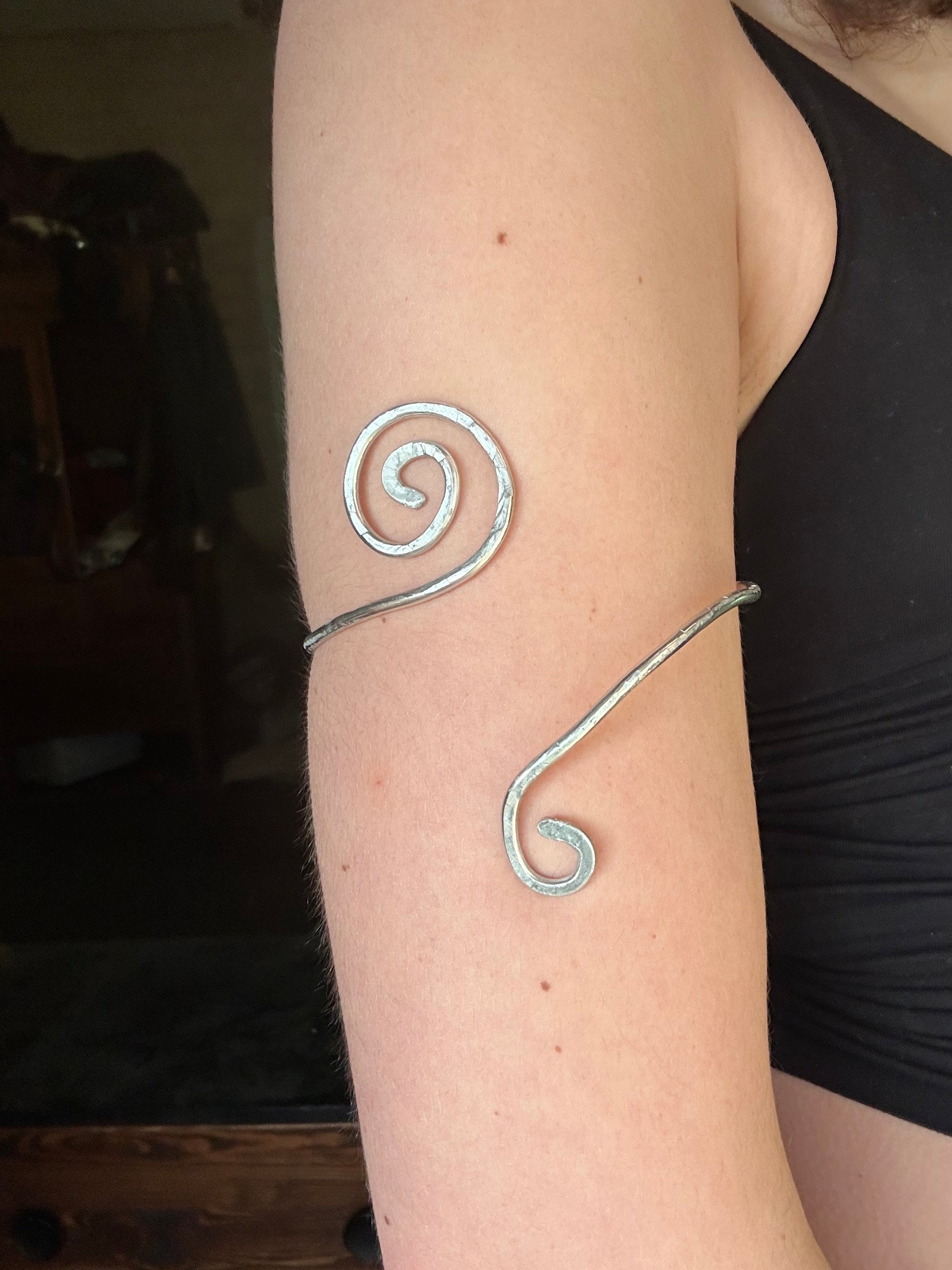 Flow Arm Cuff