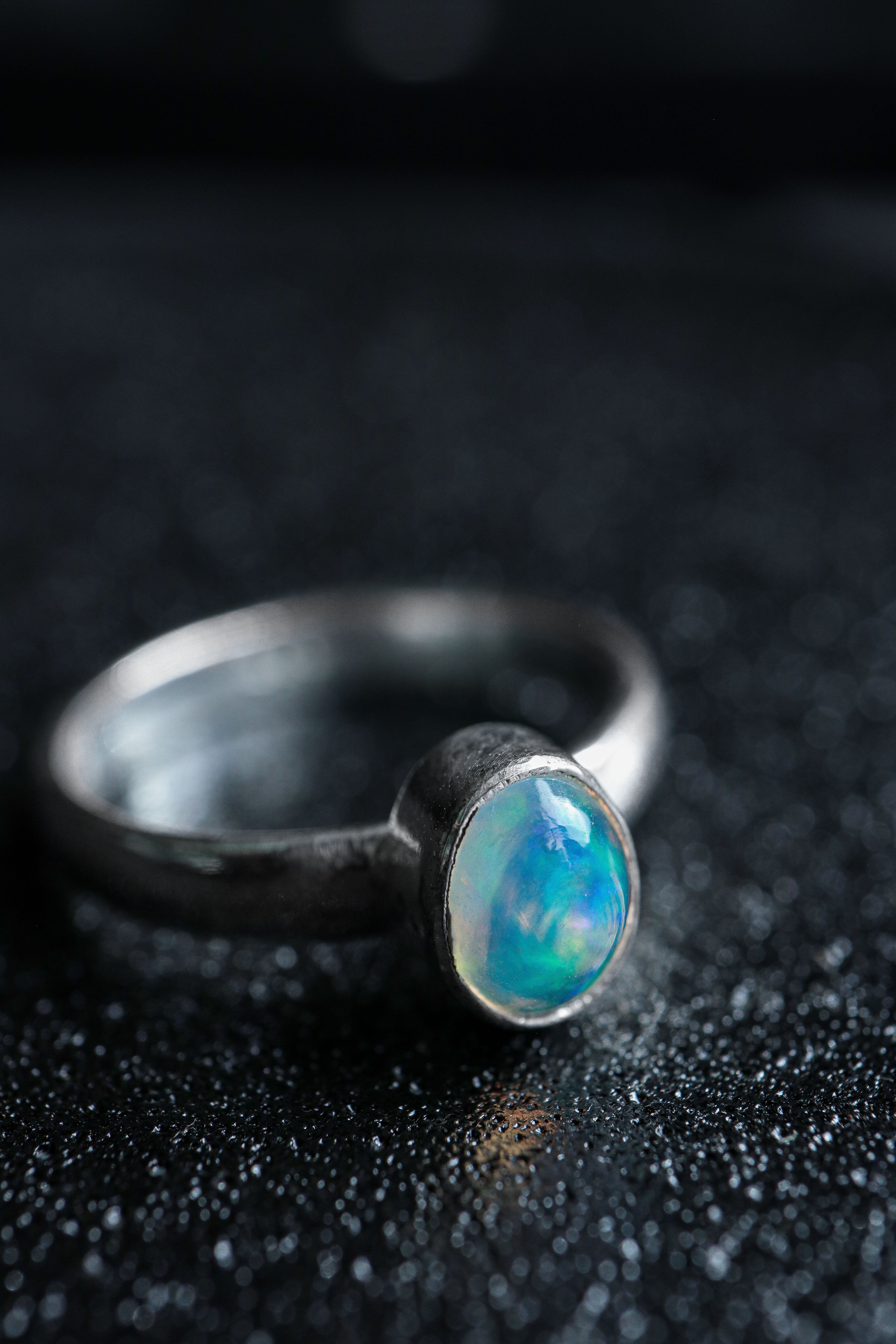 Opal ring 02