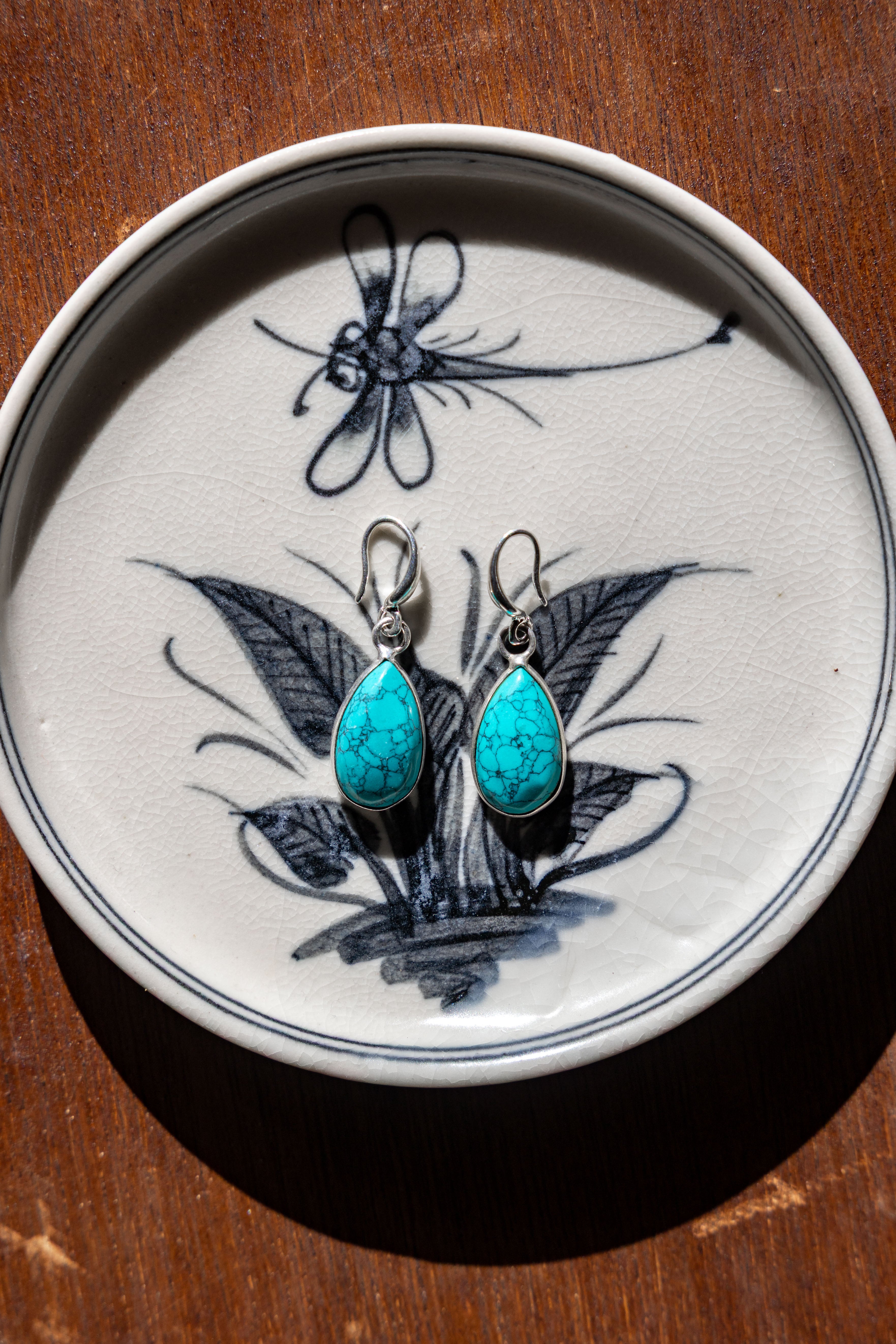 AUGUST Earring