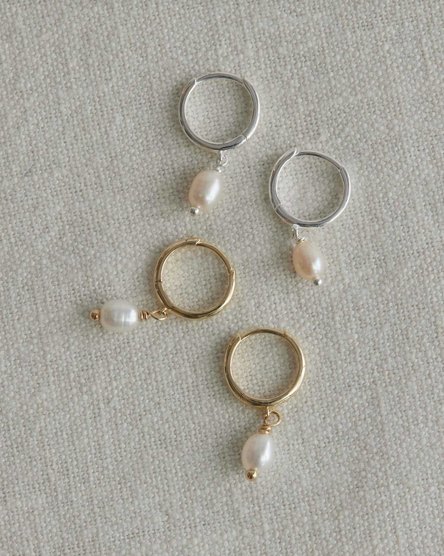 Pearl earrings - Gold