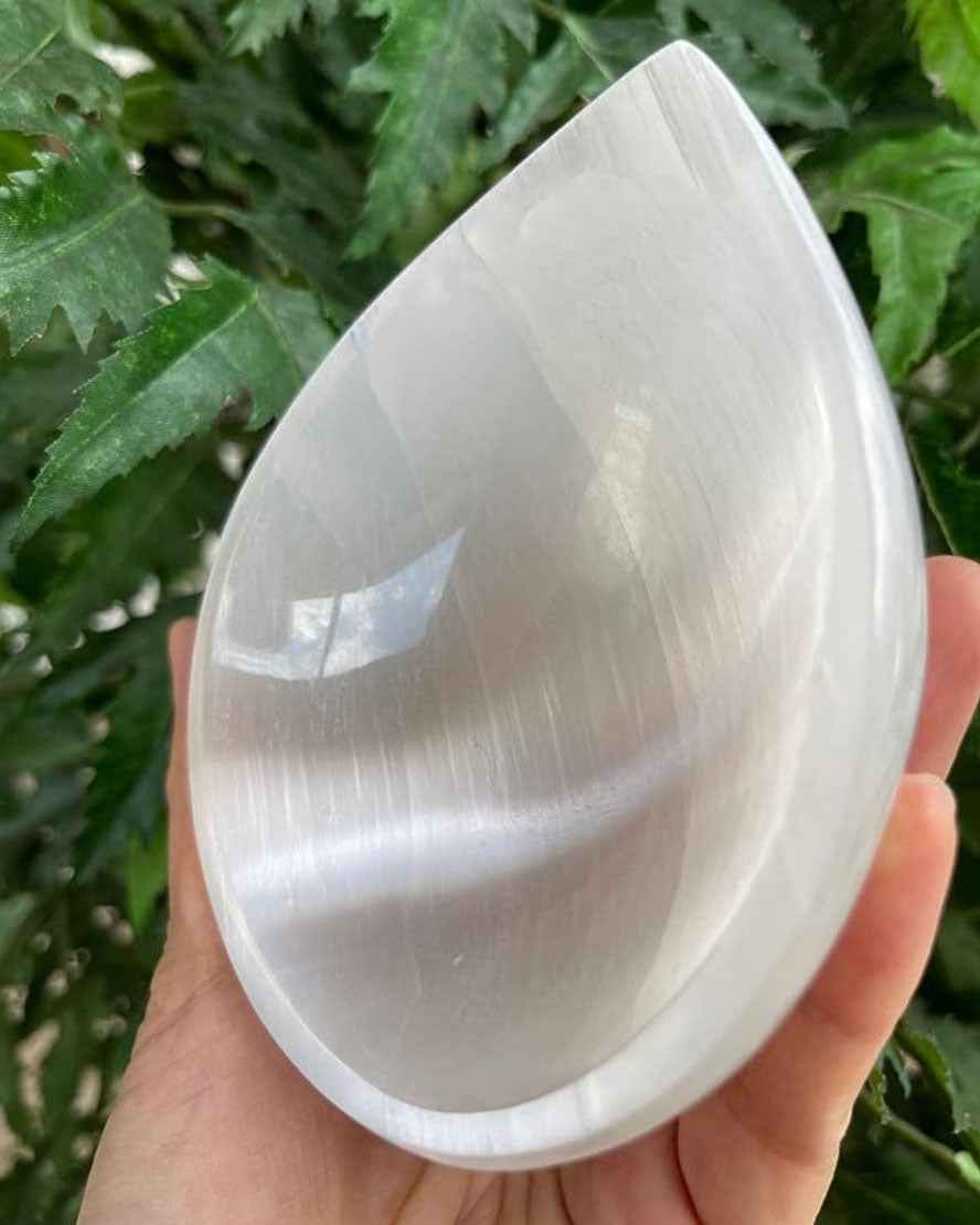 Selenite Teardrop Drop Bowl